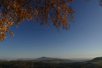 Herbstlicher Hohenstoffelblick, dahinter das Nebelmeer, November 2020