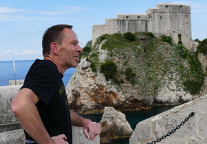 ausnahmsweise VOR der Cam: Urlaub 2016, auf der Stadtmauer von Dubrovnik